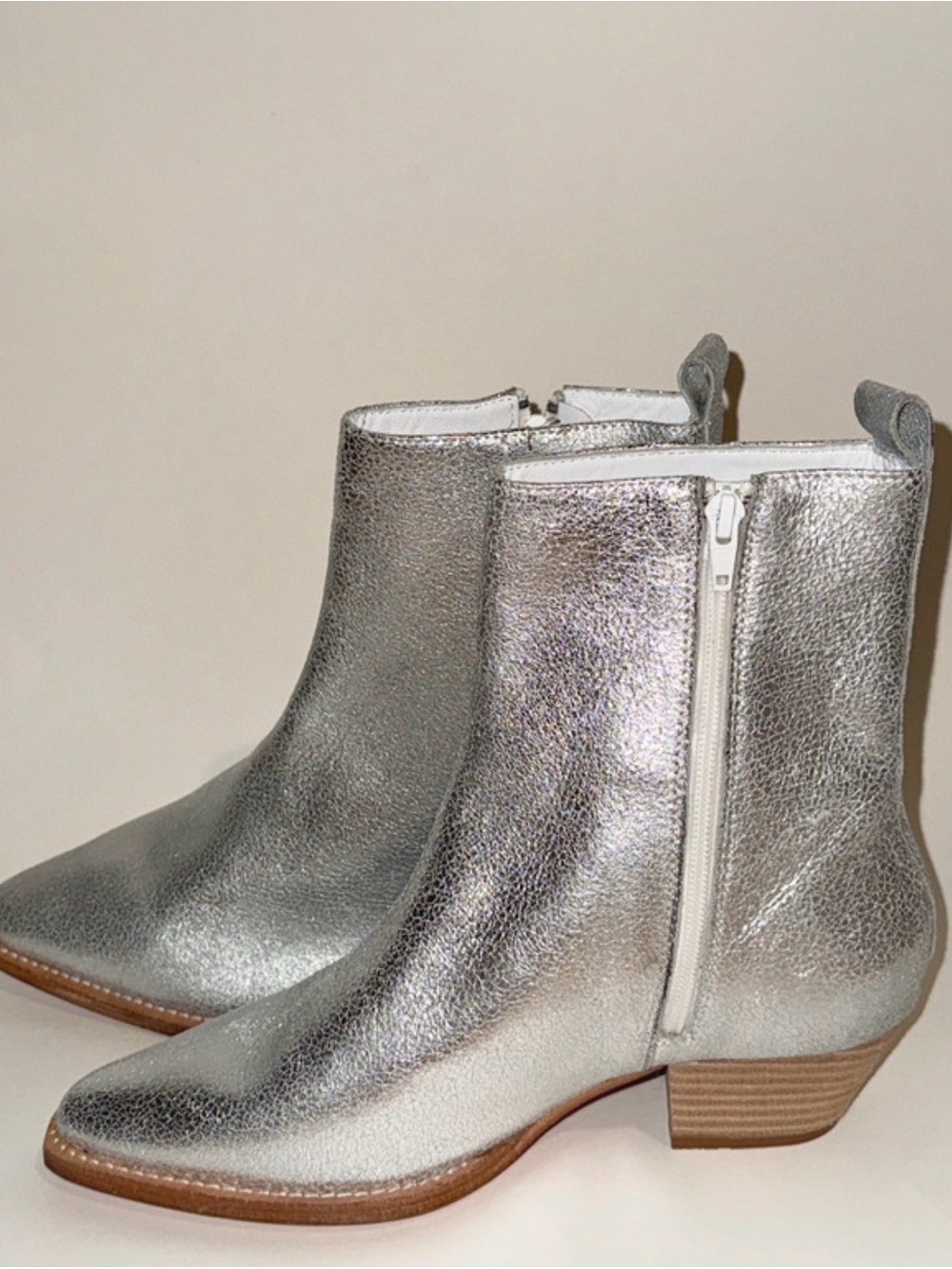 Free People Bowers Metallic Silver Booties Size 8 NWOT Embroidered Sole $198